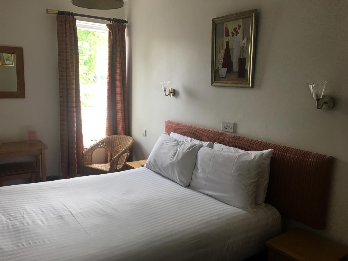 Winston Manor Guesthouse Rooms Churchill  Eksteriør billede