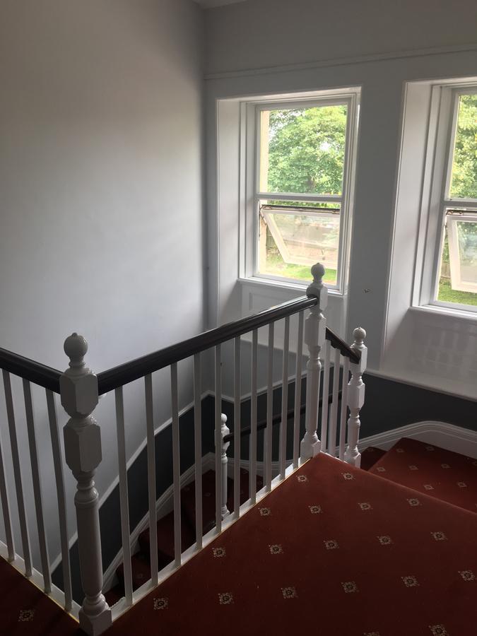 Winston Manor Guesthouse Rooms Churchill  Eksteriør billede